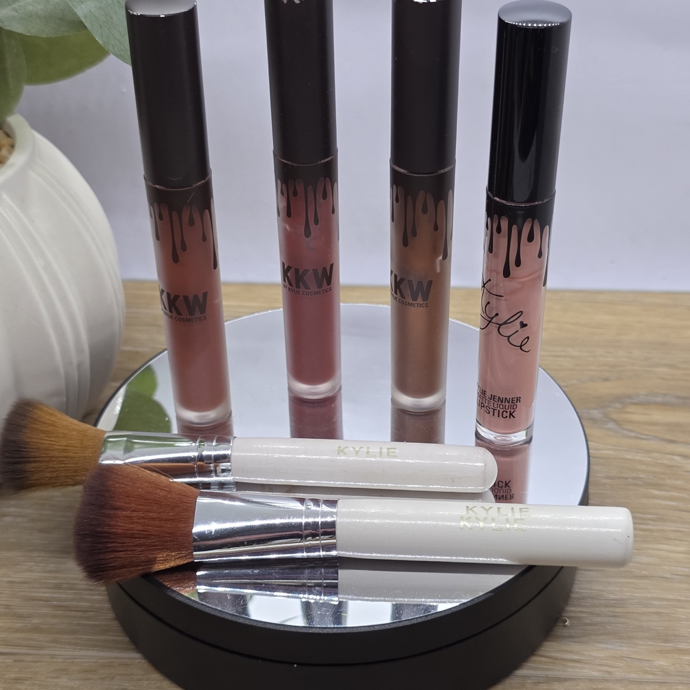 KKW X Kylie Matte Liquid Lipstick Set 2 Makeup Brushes Main Bae Soul Sister Etc.